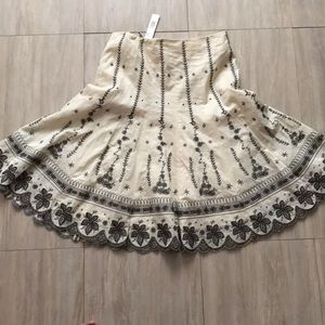 Tahari basil skirt